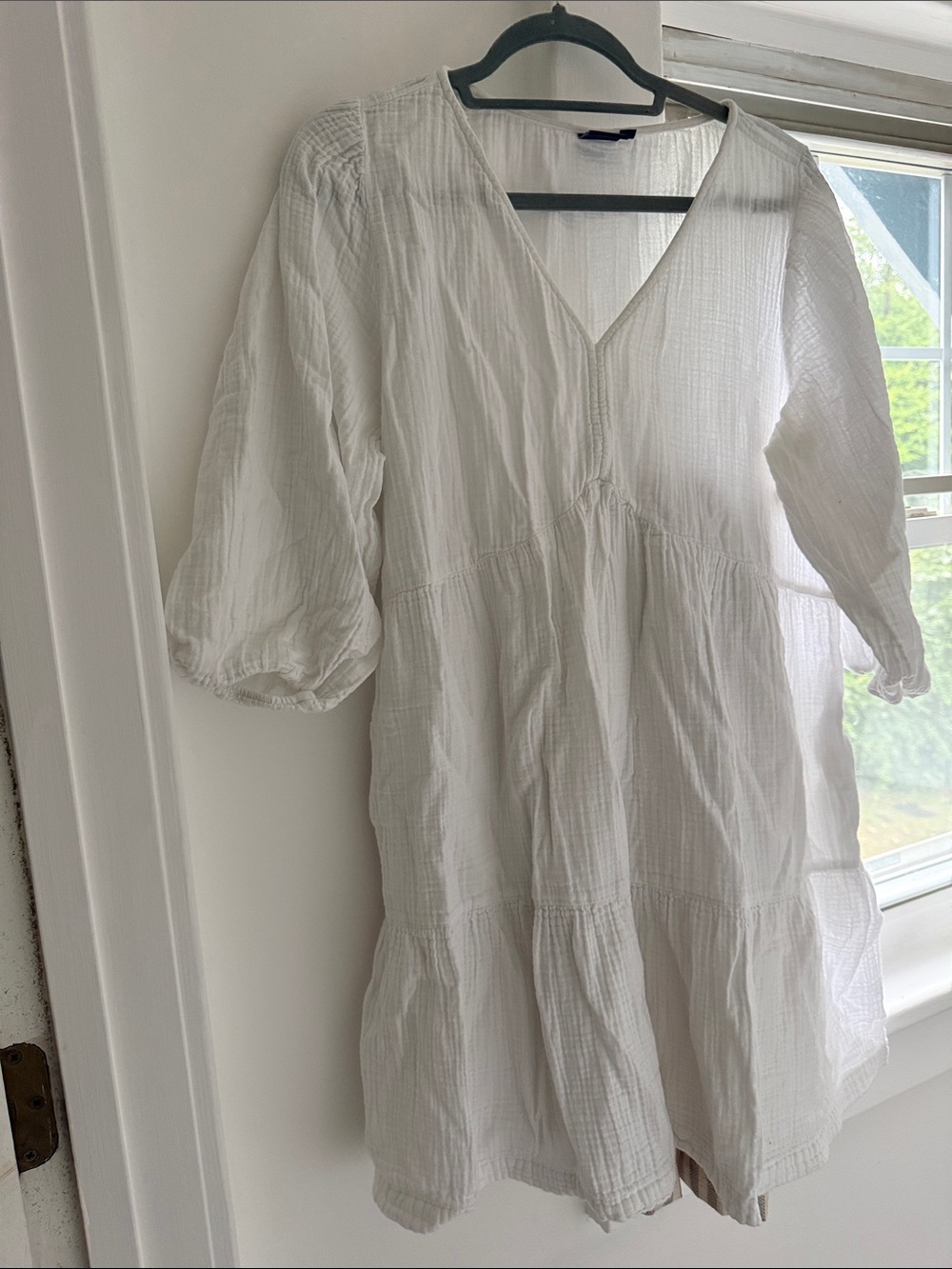 GAP White Tiered V-Neck Mini Dress